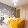 Отель Riley House Spacious City Apartment, фото 4