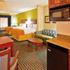 Отель Holiday Inn Exp Suites Ooltewah Springs, фото 8