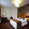 Отель The Three Tuns Hotel Wetherspoon, фото 6