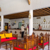 Отель Travellers Beach Hotel & Club, фото 2