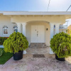 Отель Sleeps 16 Palm Beach - 6BR Villa w Private Pool, фото 1