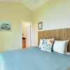Отель Coastal Comfort, фото 4