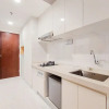 Отель Best Homey Studio At Sky House Bsd Apartment, фото 10