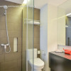 Отель ZEN Premium Mega Kuningan, фото 10