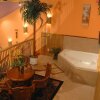 Отель Wildwood Inn Tropical Dome & Theme Suites, фото 22