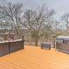 Отель Lake Texoma Retreat w/ Deck < 1 Mi to Marina!, фото 14