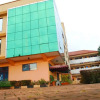 Отель Macsedo Resort Hotel в Кампале
