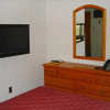 Отель Copley LaReine Motel, фото 4