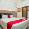 Отель RedDoorz Syariah near Marvell City Mall 2, фото 5