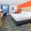 Отель La Quinta Inn & Suites by Wyndham Dallas - Las Colinas, фото 11