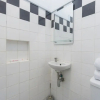 Отель Super OYO 2110 Rotterdam Guest House, фото 17