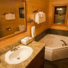 Отель Castle Mountain Chalets, фото 10