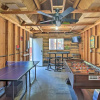 Отель Big Bear Cabin w/ Deck & Arcade Room, Near Skiing, фото 9