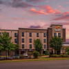 Отель Comfort Inn & Suites at CrossPlex Village, фото 1