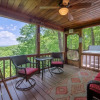 Отель Hilltop Hideaway - Endearing Mountain Cabin With Hot tub Foosball pet Friendly, фото 4