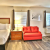 Отель Travelodge by Wyndham Crescent City, фото 5