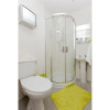 Отель Connected & Convenient: Newly-renovated Flat for 2, фото 7