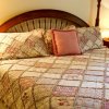 Отель Red Bud Cove Bed & Breakfast Suites, фото 30