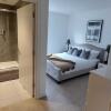 Отель 2 Bed Property Close to Heathrow Airport, фото 8
