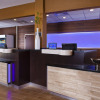 Отель Fairfield Inn & Suites by Marriott Houston Hobby Airport., фото 2
