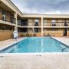 Отель Quality Inn & Suites Conference Center Statesboro Historic District, фото 17