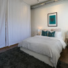 Отель Applewood Suites - The Ossington Loft, фото 15