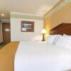 Отель Holiday Inn Express Hotel & Suites Eagan (Mall of America Area), фото 7