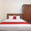 Отель RedDoorz near UII Jakal, фото 5