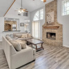 Отель Charming 1-acre Farmhouse Retreat Near Sea World & Six Flags 4 Bedroom Home, фото 13