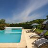 Отель Lush Villa in Gargas with Private Swimming Pool, фото 19