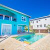 Отель Stunning Coral View Home with Oceanfront Pool by RedAwning, фото 21