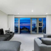 Отель Large 9 Bedroom Villa in Camps Bay w Pool Apostles Views, фото 2