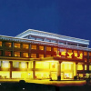 Отель Jiaozuo Xingpeng Zhongzhou Holiday Hotel, фото 1