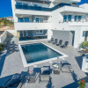 Отель Villa Magnifica Apartments with pool, фото 16