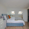 Отель Bright2 Bedroom Apartment With Roof Terrace in Wimbledon, фото 2