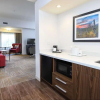 Отель Hampton Inn & Suites Phoenix Tempe, фото 38