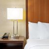 Отель La Quinta Inn & Suites by Wyndham Las Vegas Red Rock, фото 19