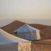 Отель Al Sarmadi Desert Night Camp, фото 26