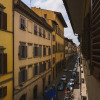 Отель Lovely 4BD Apt 3min Walk to Ponte Vecchio, фото 10