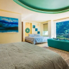 Отель Luna Suite With two King Size Beds, With Walk out Terrace Overlooking the Beach, фото 19