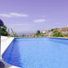 Отель Villa Green Garden - Three Bedroom Holiday Home With Private Pool ST ID Direct Booker 7950, фото 26