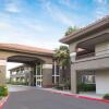 Отель Baymont Inn And Suites Modesto Salida в Модесто