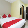 Отель Oyo 338 Hotel Raja Bot, фото 7