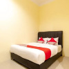 Отель Oyo 1505 Studio 10 Home Stay, фото 11