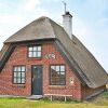 Отель Cozy Holiday Home With Roofed Terrace in Hvide Sande, фото 17