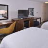 Отель Hampton Inn & Suites Ann Arbor West, фото 3