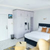 Отель Luxury 3 Bedroom Apartment With Wifi, фото 18