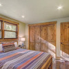 Отель Black Bear 3 Bedroom Home, фото 15