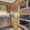 Отель No Cleaning Fees, Luxurious 3 Br In River Run Village Featuring Ski In,ski Out 3 Bedroom Condo by Re, фото 19