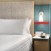 Отель Avid Hotels Oklahoma City - Quail Springs, an IHG Hotel, фото 14